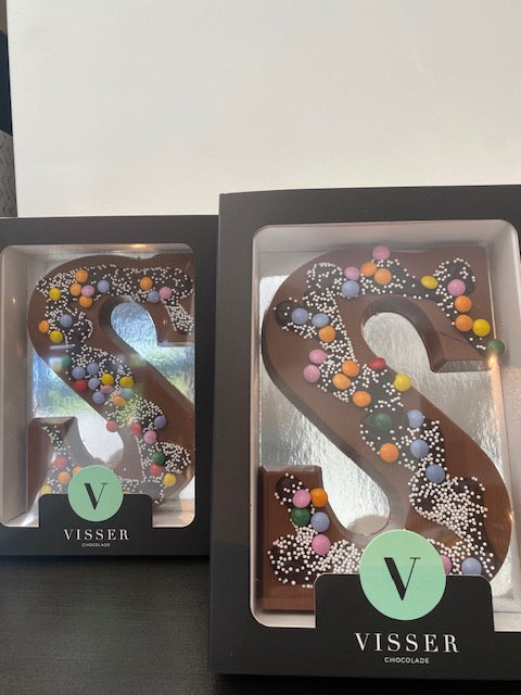 Chocoladeletters van visser chocolade