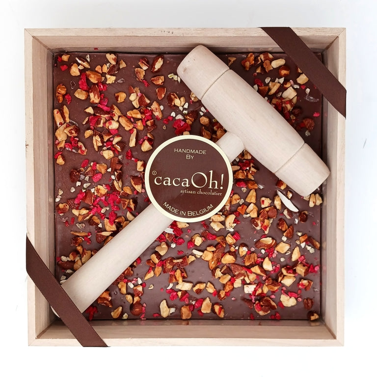 Kistje Chocolade met Karamel Amandelen en Hamer