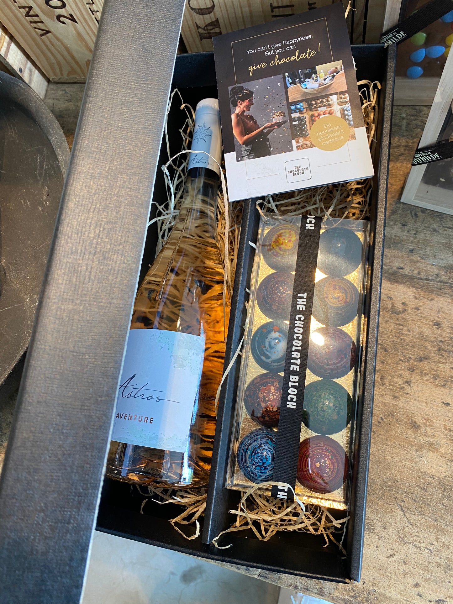 Rosé wijn en chocolade pakket voor vaderdag